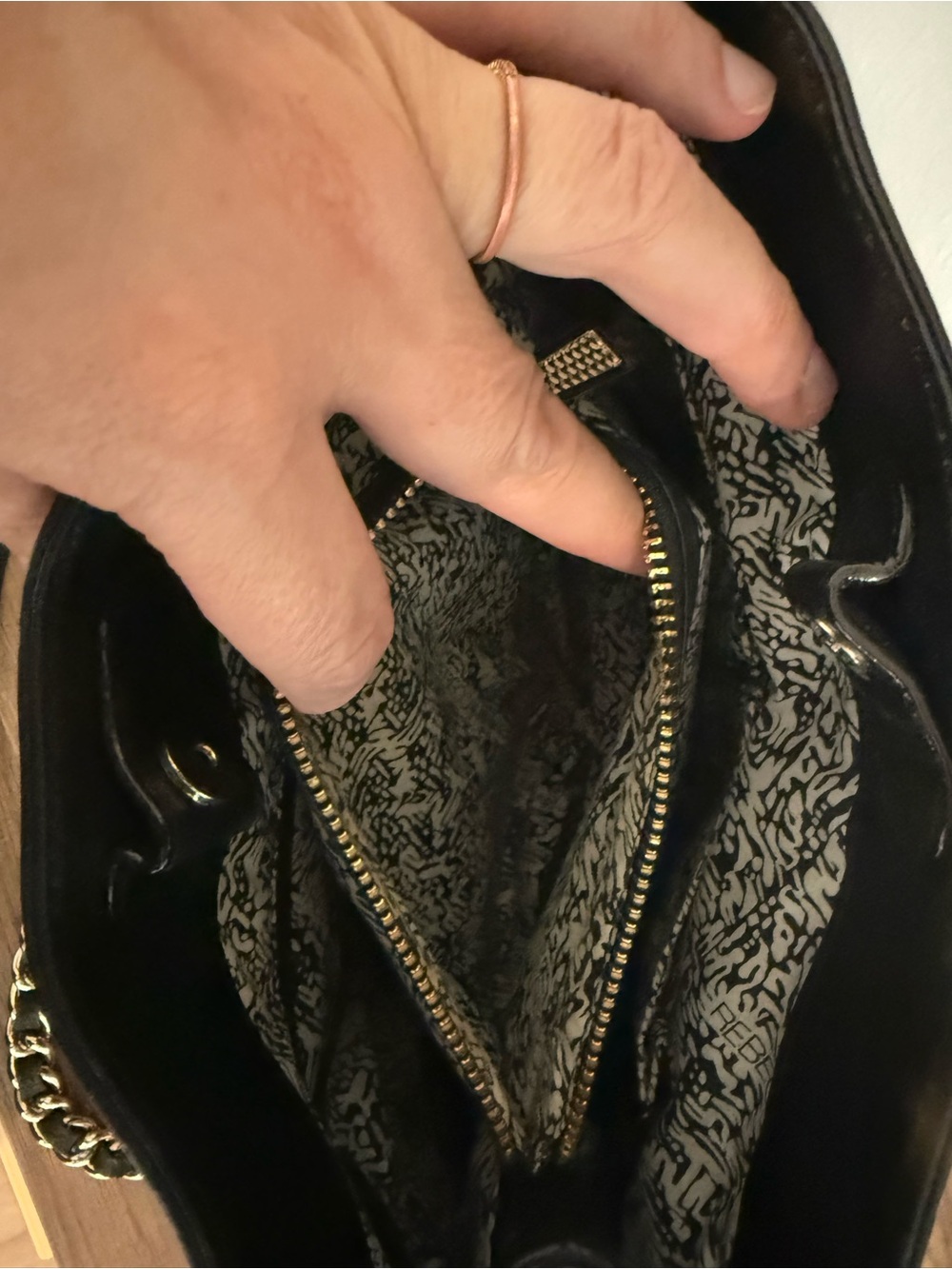 Rebecca Minkoff Black Leather Shoulder Bag with Gold Chain Straps - Picture 6 of 8